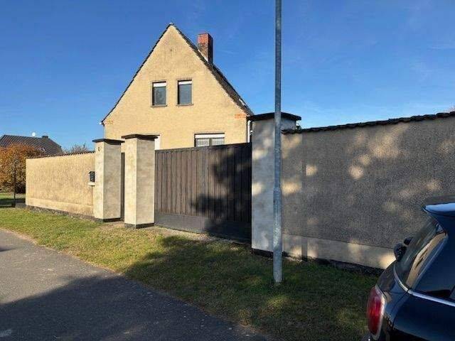 Einfamilienhaus in Steinfeld, 39628 Bismark (Altmark)