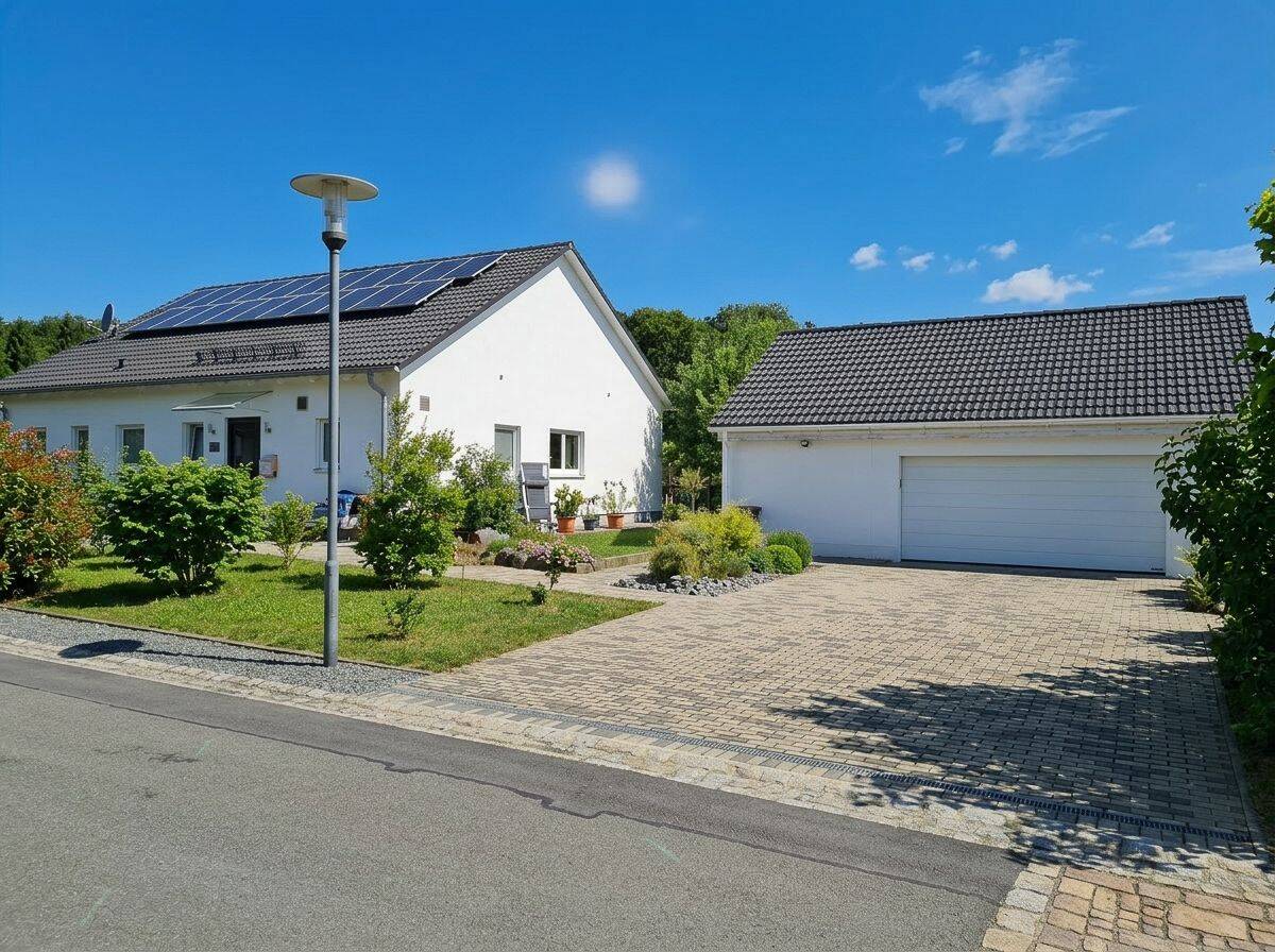 Ebenerdiges Wohnglück mit Komfort und Zukunftspotential – Provisionsfrei!, 91320 Ebermannstadt