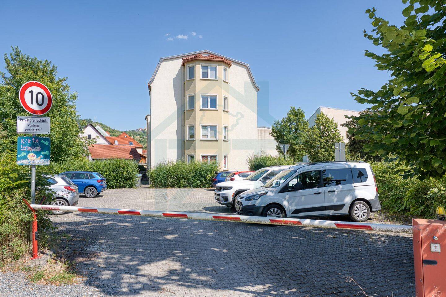 Moderne 2-Zimmer-ETW in Kahla: Vollständig renovierter Erstbezug auf 54 m² mit Stellplatz und Hof, 7768 Kahla
