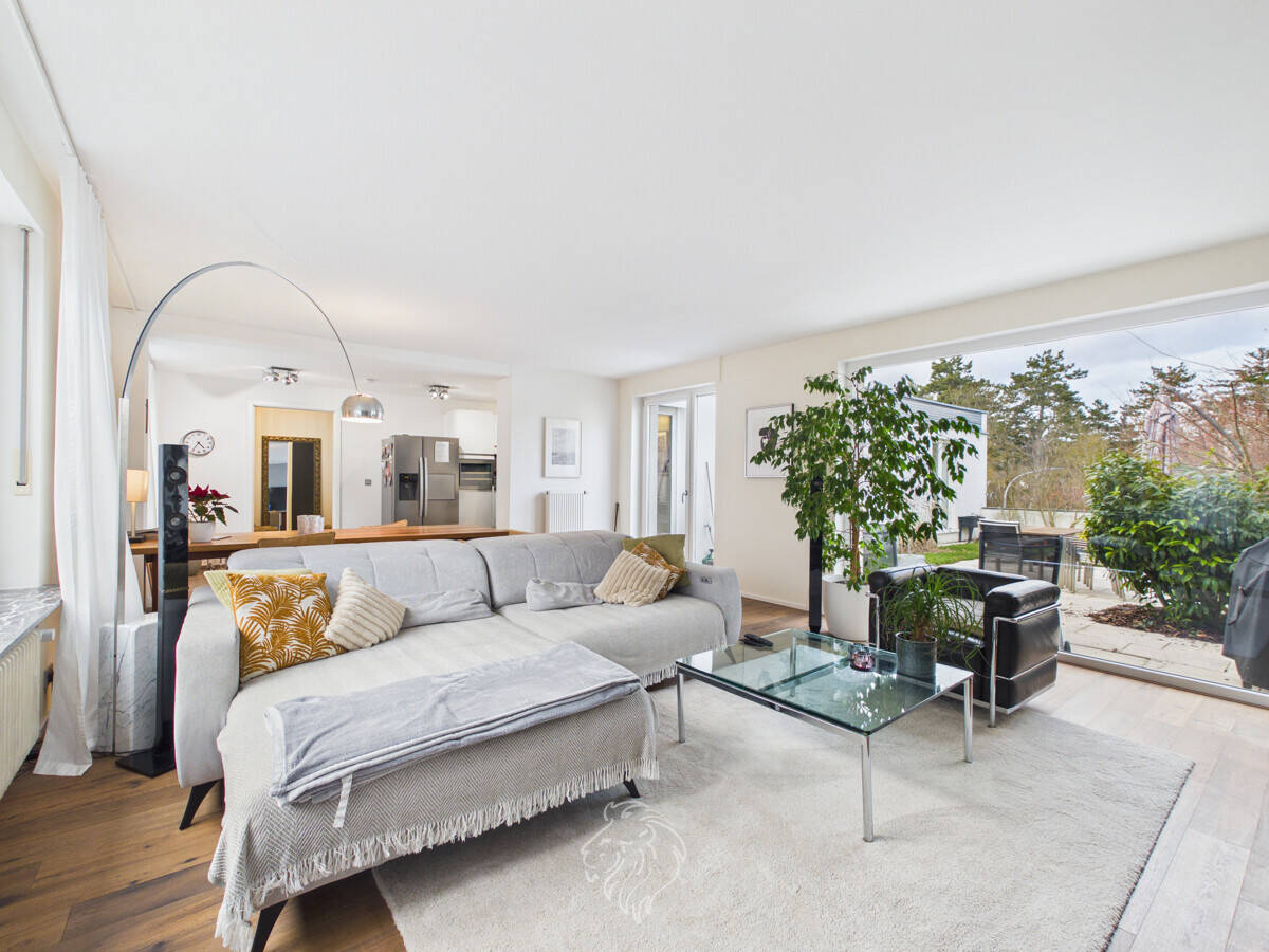 Reihenbungalow mit Atriumgarten und Einliegerwohnung im Steinbachtal, 97082 Würzburg (Altstadt Heidingsfeld Steinbachtal Zellerau)