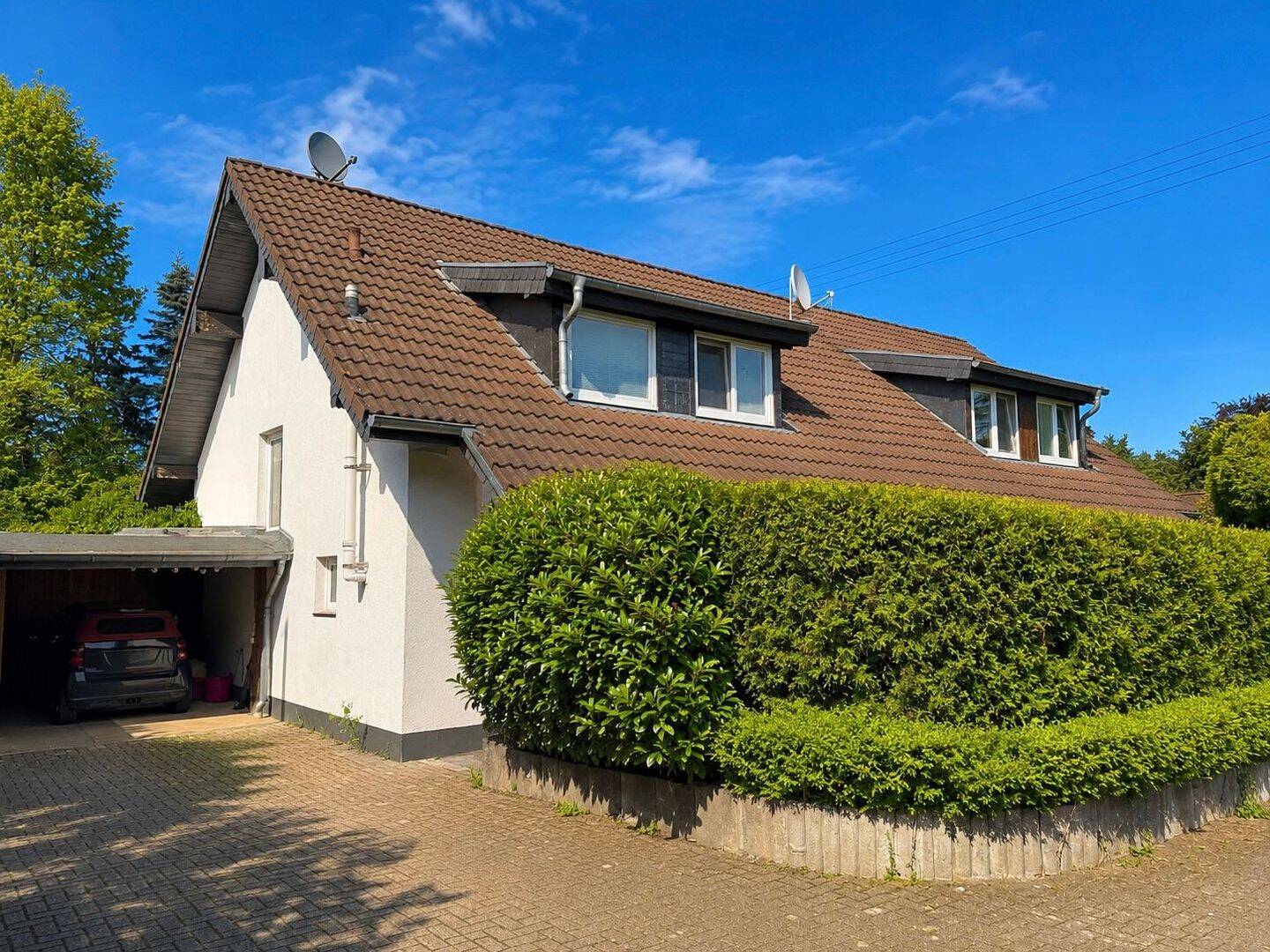 MANNELLA *wie im eigenen Haus wohnen* sofort bezugsfrei in Hennef Stossdorf, 53773 Hennef (Sieg)