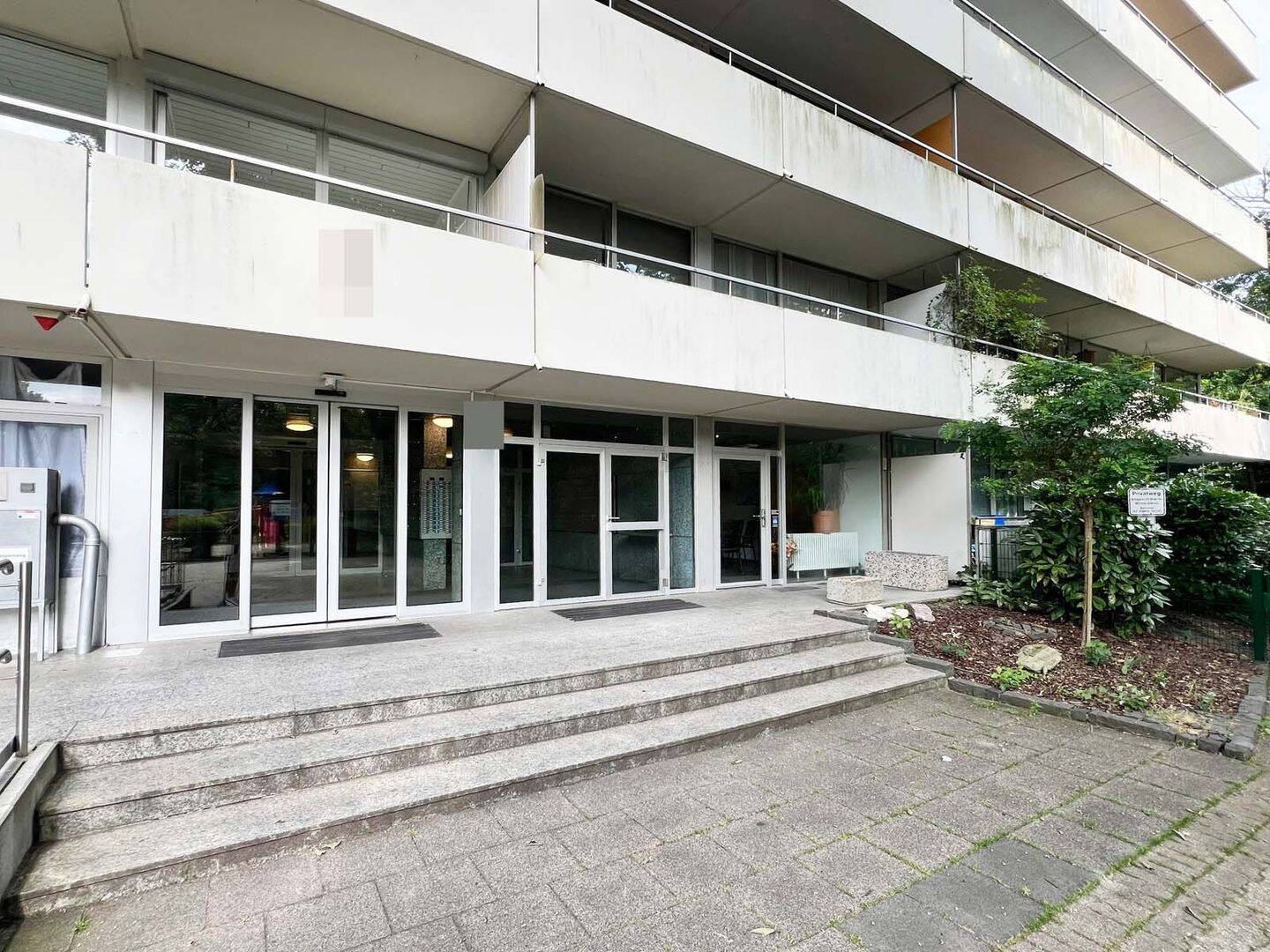 Freie 2-Zimmer-Etagenwohnung mit Tiefgaragenstellplatz in Kerpen-Horrem, 50169 Kerpen