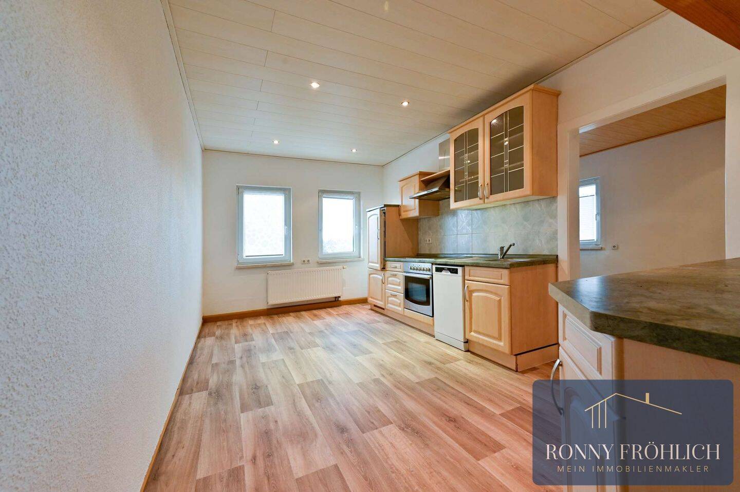 WOW 5-Zimmer-Wohnung in Lauter-Bernsbach mit Kaminofen und wirklich viel Platz zur Miete, 8315 Lauter-Bernsbach