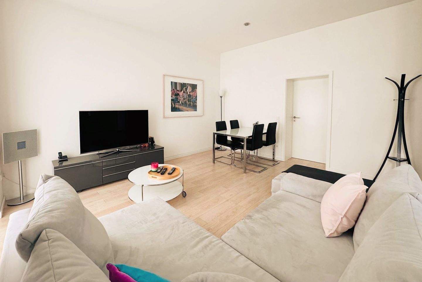 Schöne 2 Zimmer-Wohnung in Unterbilk mit Balkon, 40219 Düsseldorf (Hafen Unterbilk)