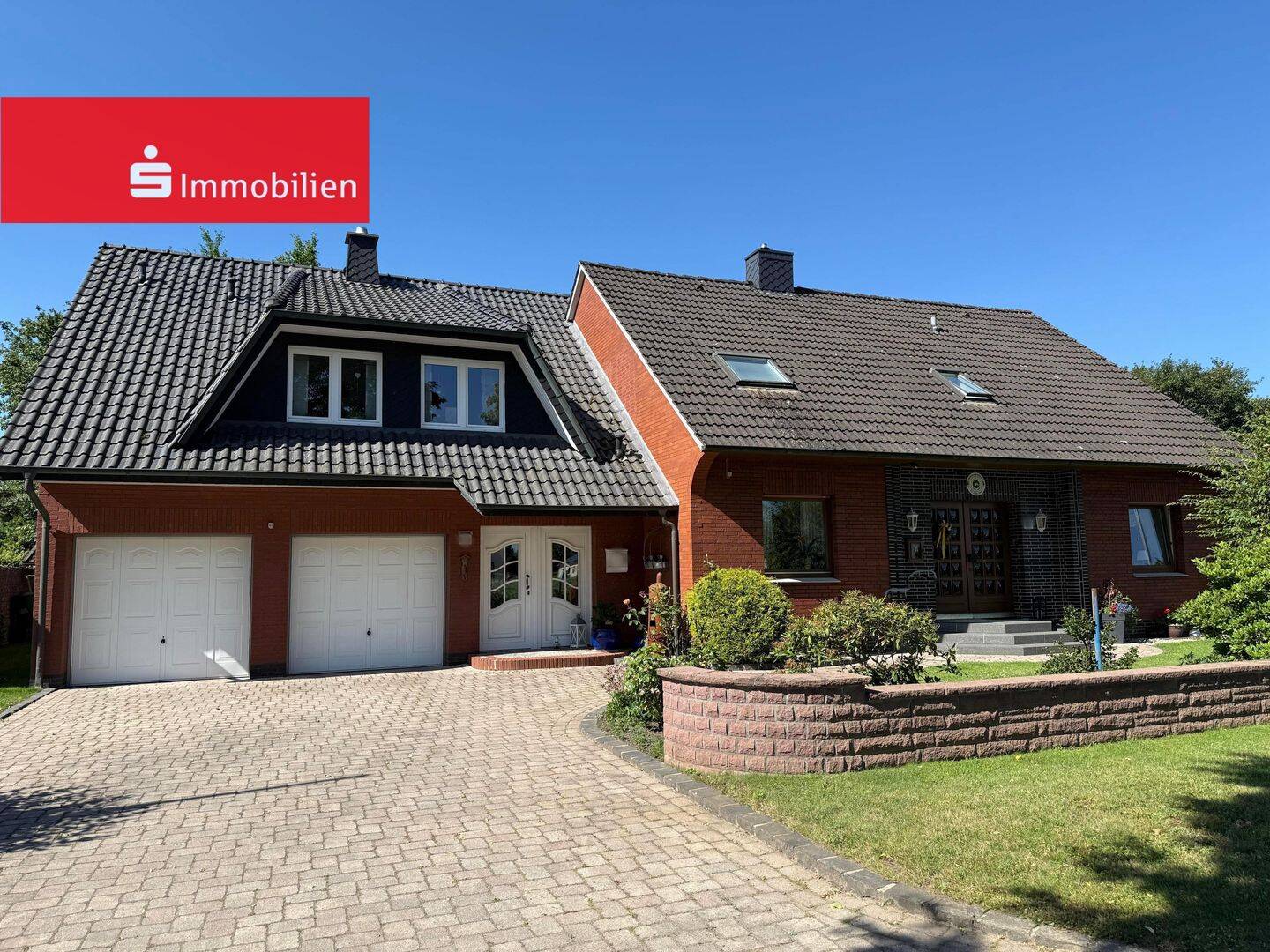+++ Wohnen mit Zukunft – Großzügiges Einfamilienhaus mit Einliegerwohnung und schönem Garten +++, 49356 Diepholz