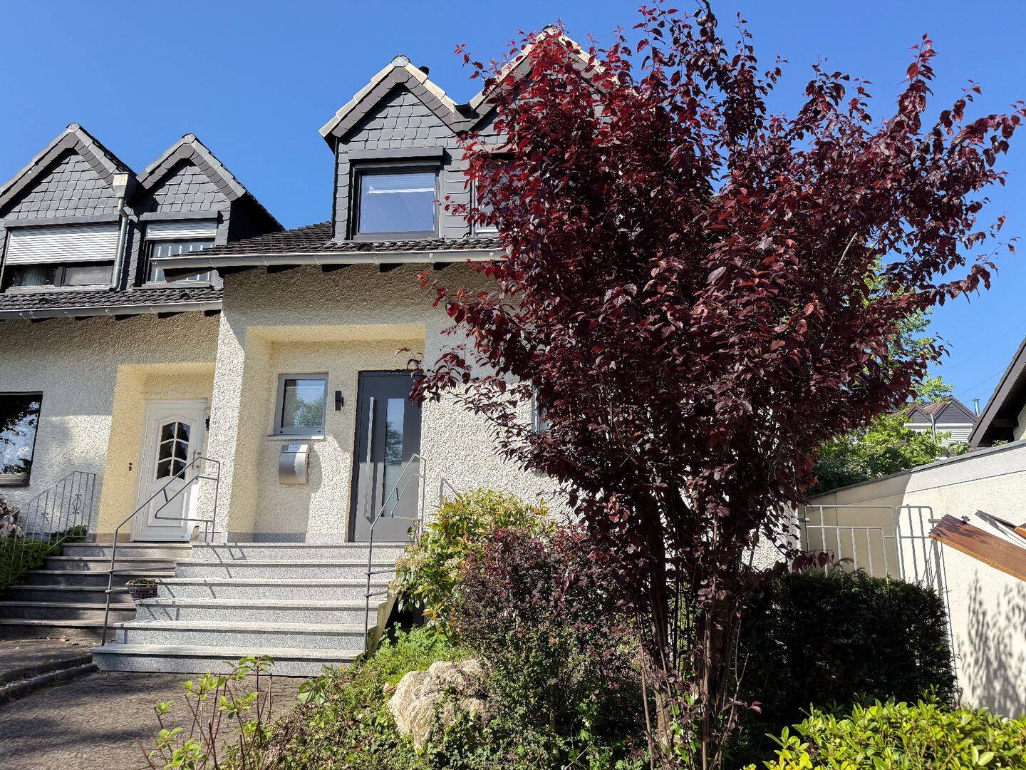 Willkommen Zuhause! Modernes Wohlfühleinfamilienhaus in Top-Lage von Remagen-Kripp!, 53424 Remagen