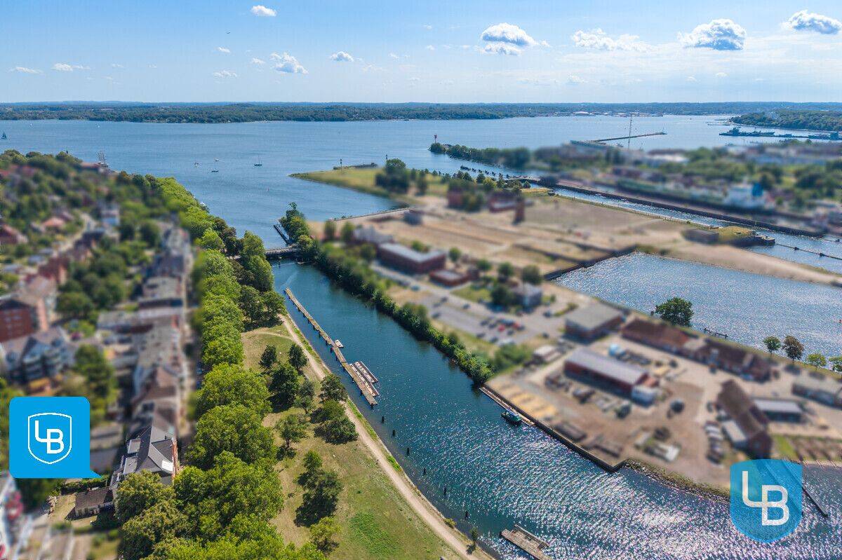 Frisch renovierte 3,5-Zimmer-Altbauwohnung mit herrlichem Weitblick über den Nord-Ostsee-Kanal, 24159 Kiel (Friedrichsort Holtenau Pries Schilksee Wik)