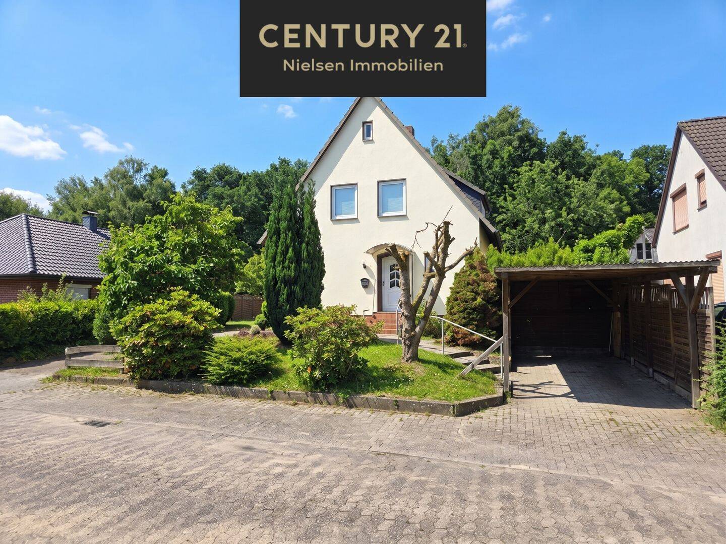 Vermietetes Zweifamilienhaus in Hambergen, 27729 Hambergen