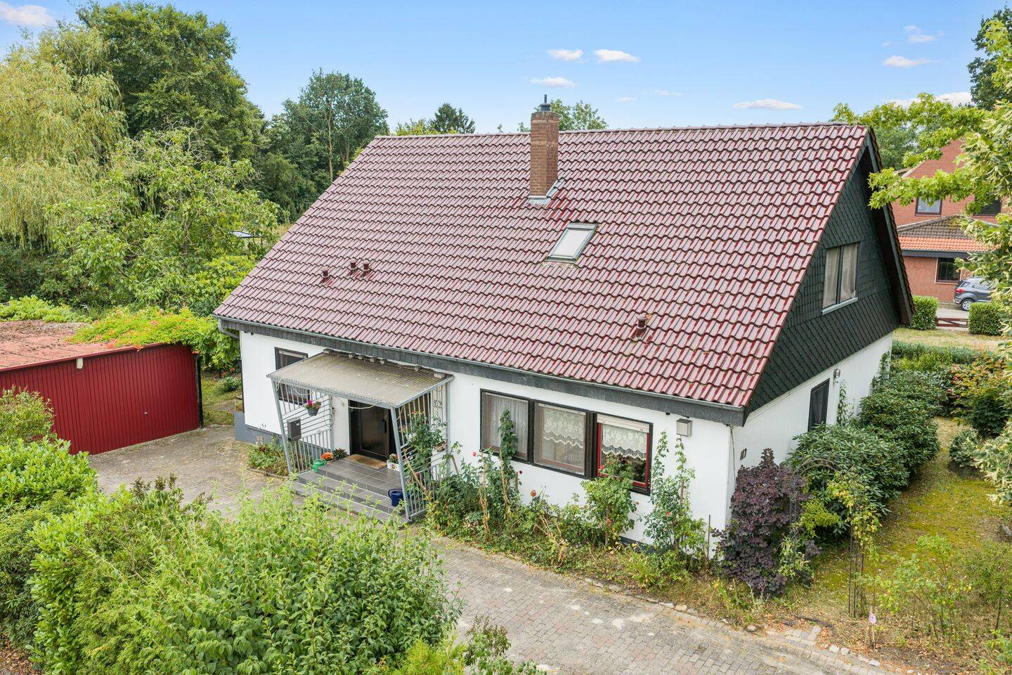 Großzügiges Einfamilienhaus auf traumhaftem Grundstück in Oyten, 28876 Oyten