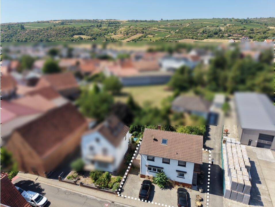 Asselheim – Flexibles Ein- oder Zweifamilienhaus mit viel Platz , Garage und Werkstatt, 67269 Grünstadt