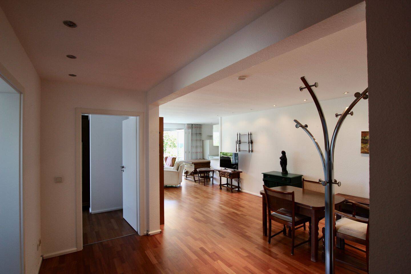 Wohnen mit Komfort – Barrierearme Erdgeschosswohnung mit Terrasse !!!