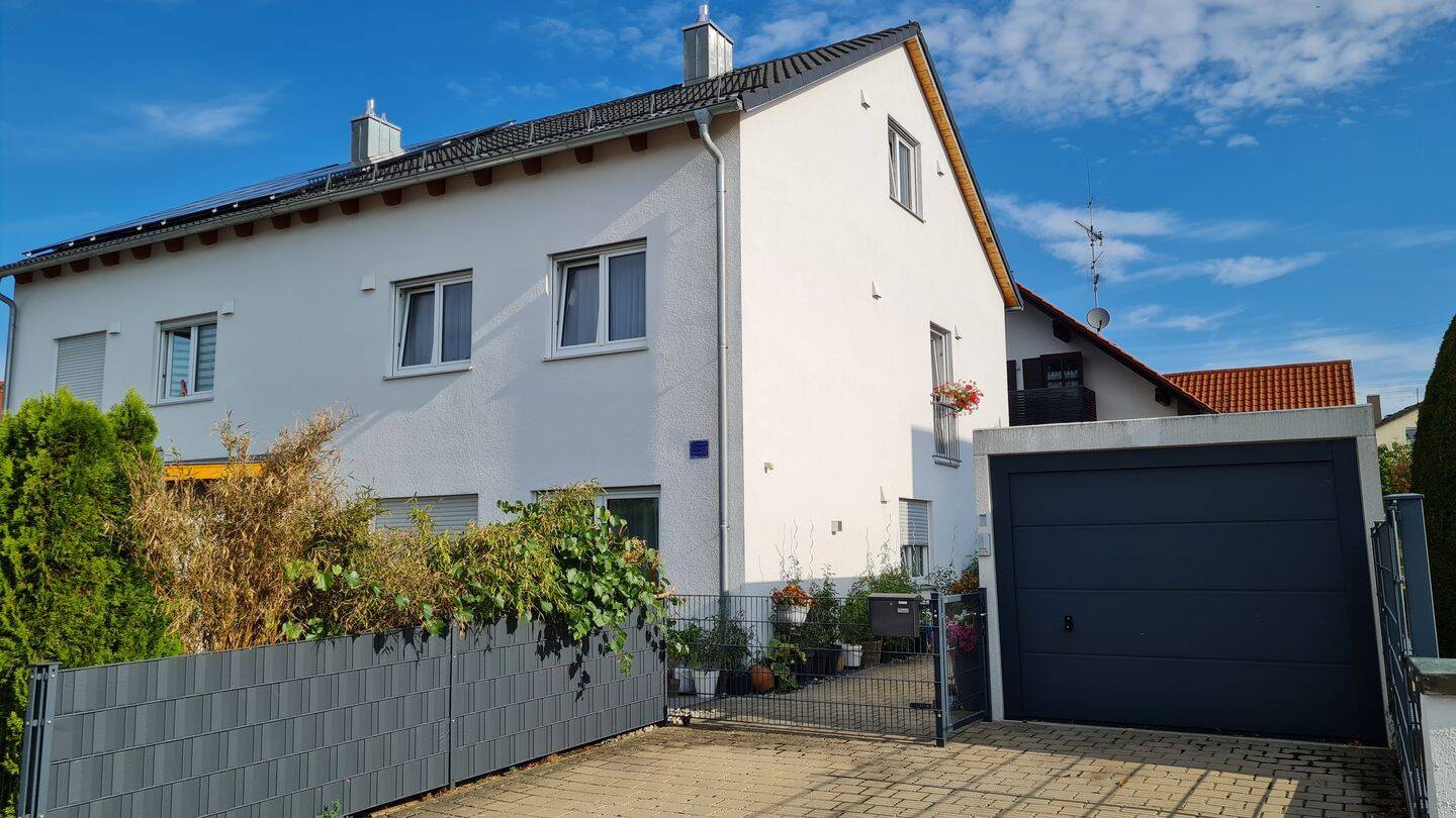 Doppelhaushälfte in Wettstetten, 85139 Wettstetten