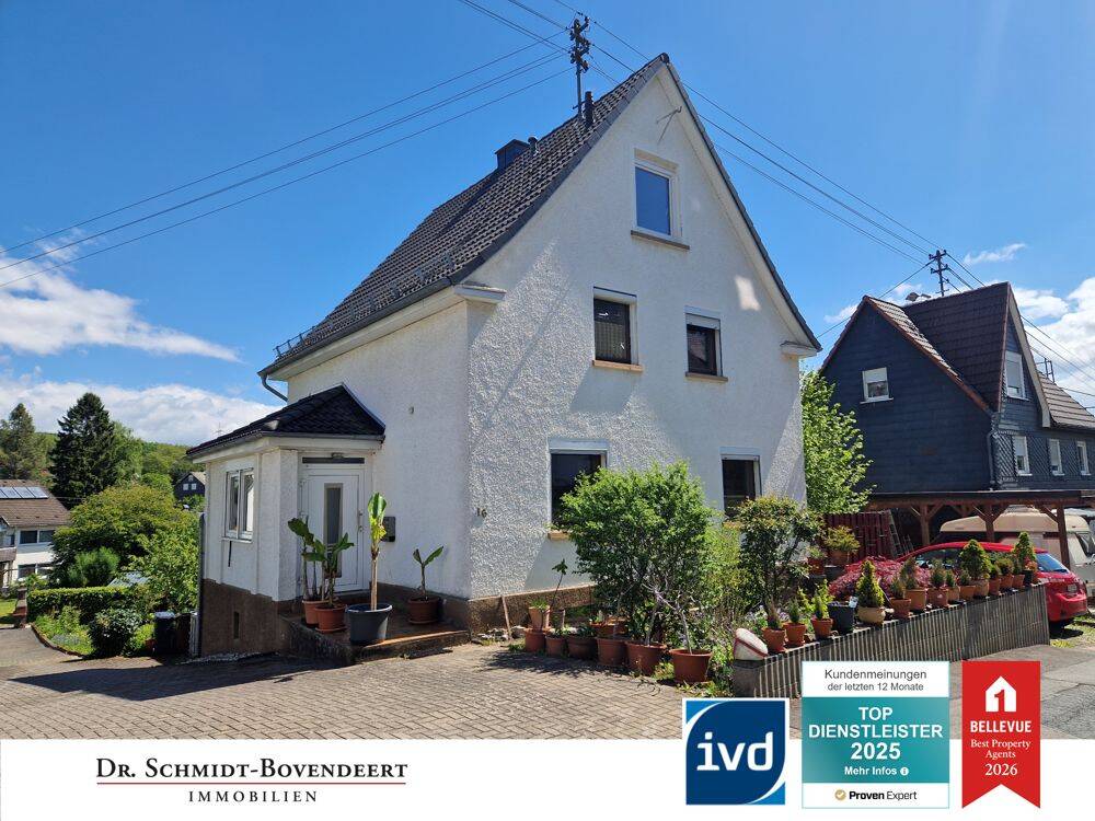 Solides Einfamilienhaus mit schönem Garten in Wilnsdorf-Flammersbach!, 57234 Wilnsdorf