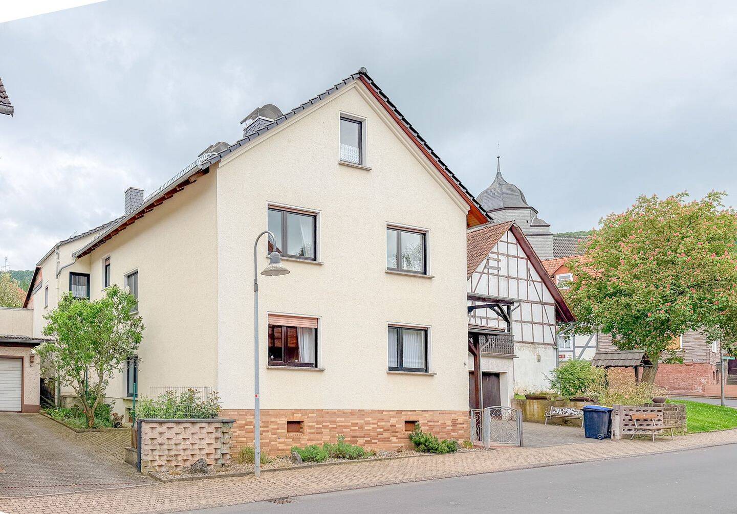 Zwei Wohnhäuser auf einem Grundstück – vielseitig nutzbar und ideal für Familien oder Mehrgeneration, 37299 Weißenborn