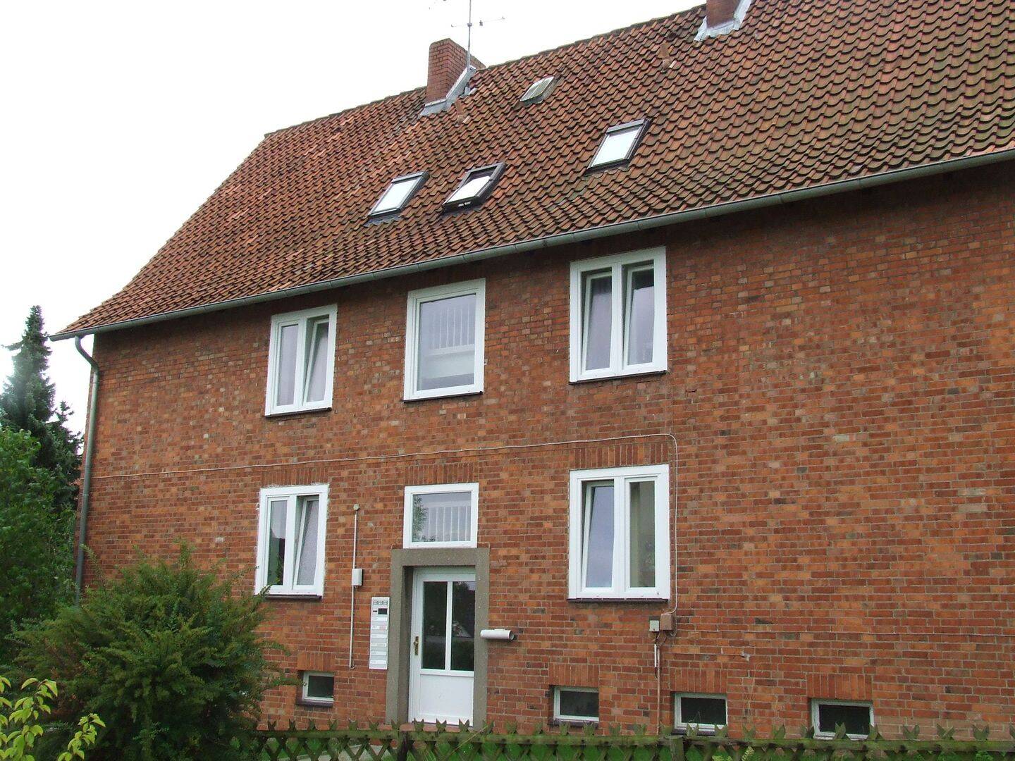 sanierte Zwei-Zimmerwohnung in Neuhof, 31139 Hildesheim