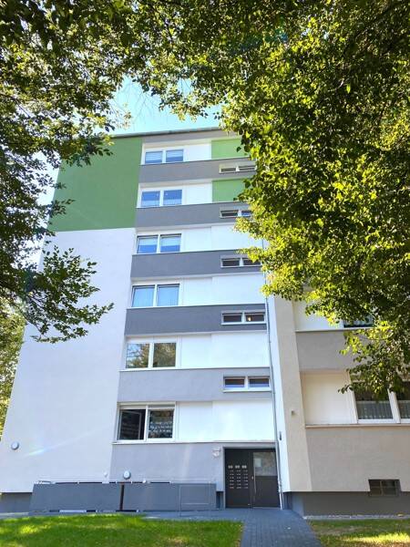 Wohnen mit Ausblick: Frisch renovierte 3-Zimmer Wohnung mit nagelneuem Bad – 44379 Dortmund – Bild 1 von 1