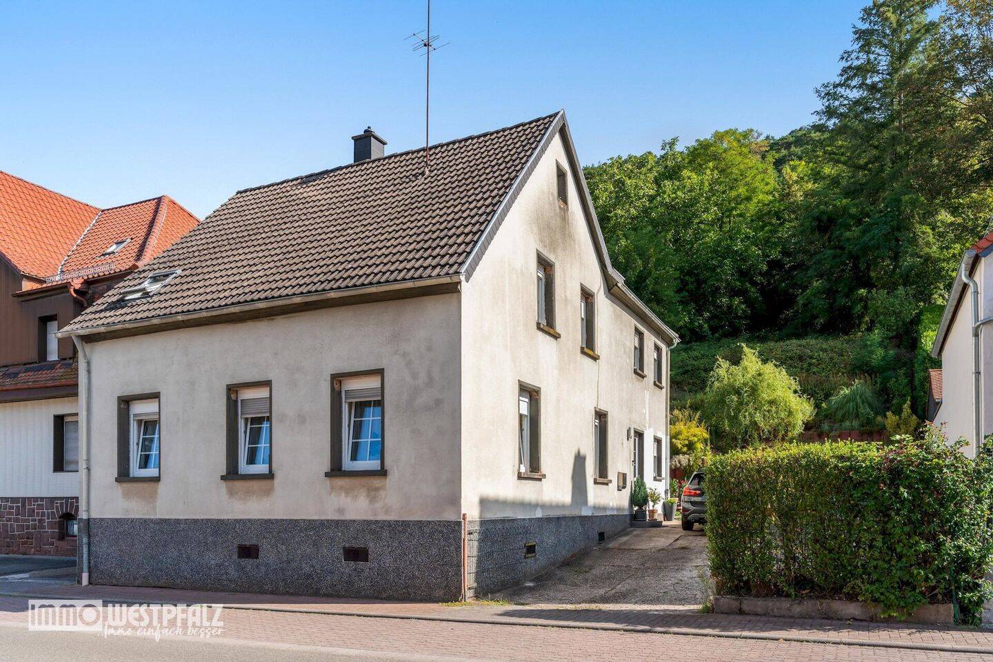 Viel Platz für die Familie: Einfamilienhaus mit 1.245 m² Grundstück & geschützter Terrasse, 66976 Rodalben