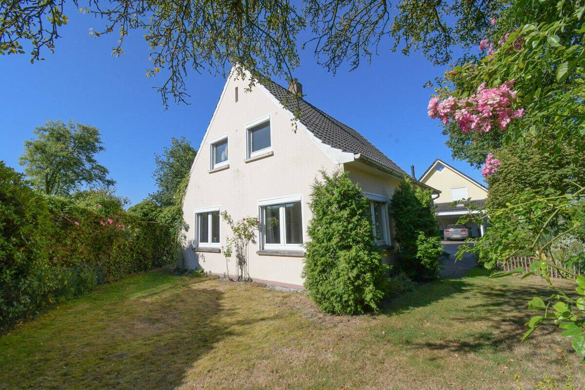6754 – Gemütliches Zuhause auf schönem Grundstück – Einfamilienhaus mit Potenzial!, 26188 Edewecht