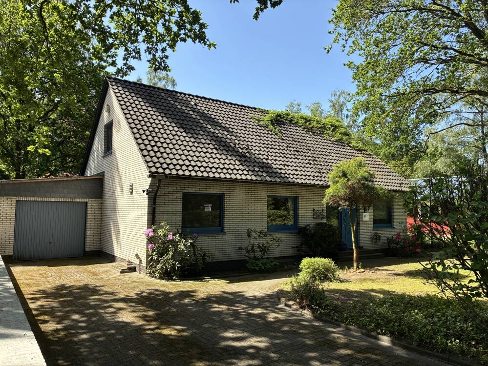 PREISREDUZIERUNG!!! Dickel: Ländlich gelegenes Einfamilienhaus mit Garage, 49453 Dickel