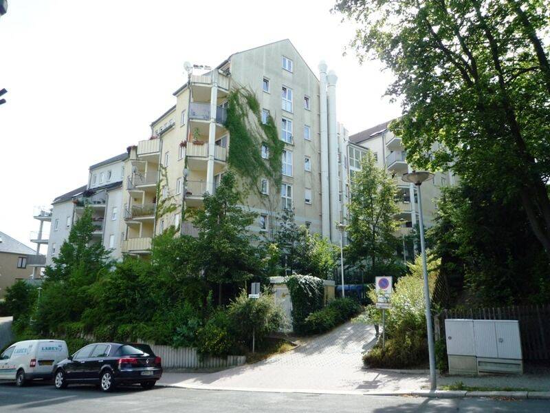 IDEAL – kleine Wohnung mit Balkon am Streitsberg, 8523 Plauen