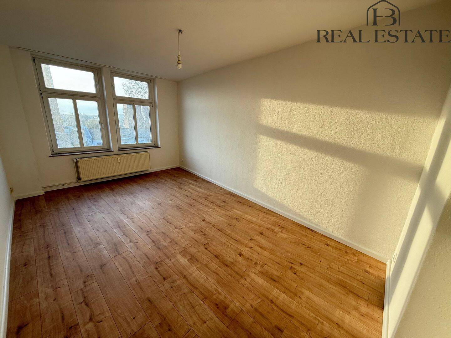 2-Raum-Wohnung mit Einbauküche in Uninähe !