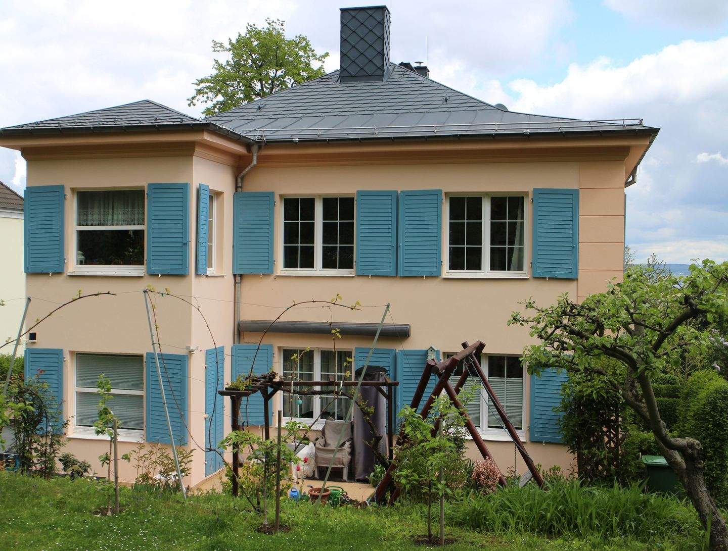 Attraktive 5,5 Raum- Wohnung in 01187 Dresden zu vermieten, 1187 Dresden