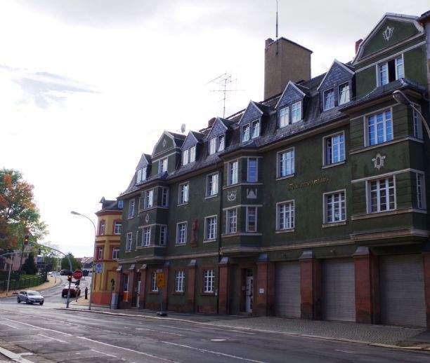 3,5 Raumwohnung mit Ankleidezimmer und zwei Bädern, 8371 Glauchau