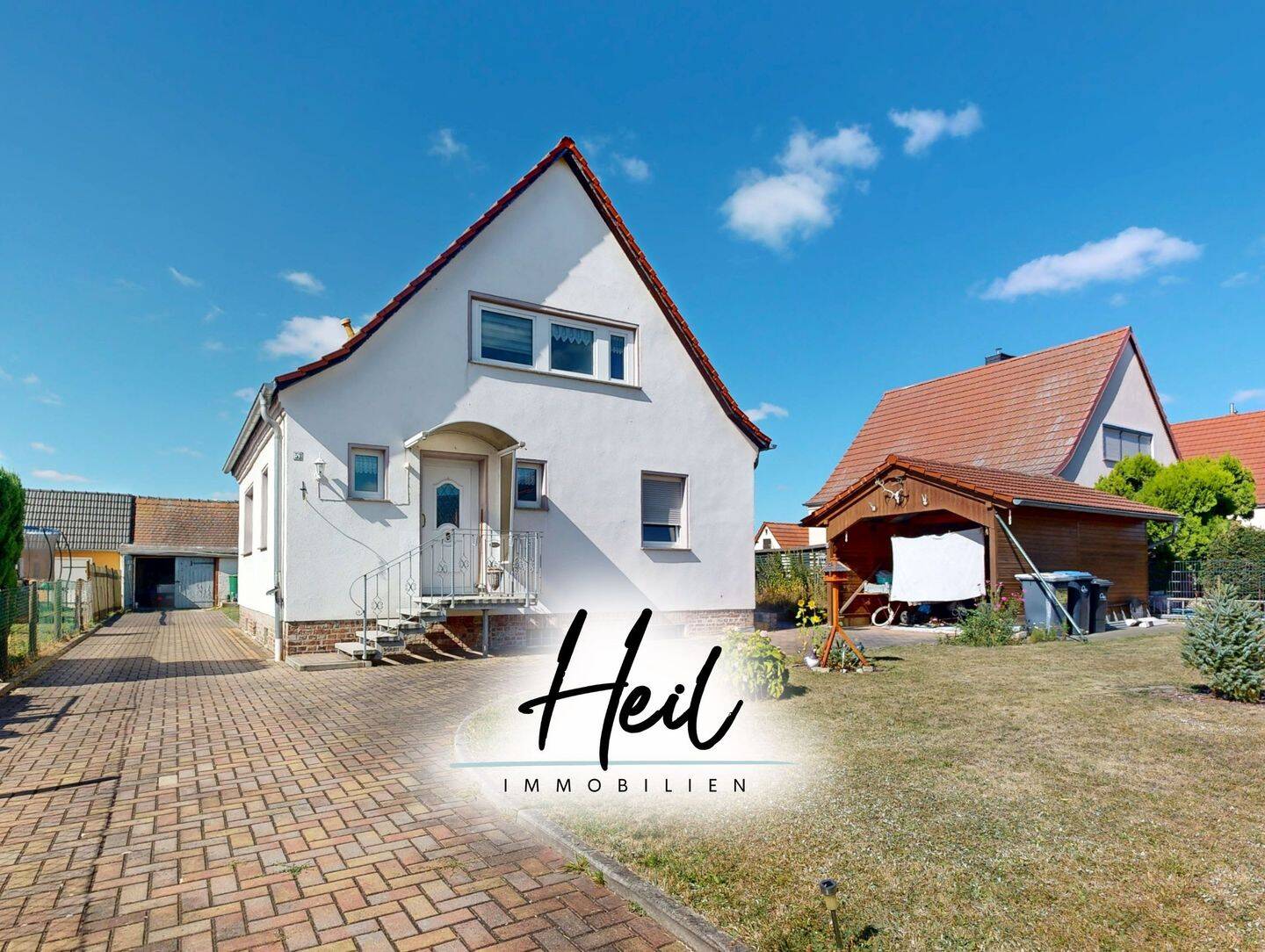 Freistehendes Einfamilienhaus mit 840 m² Grundstück | Bungalow & Garage | sofort verfügbar, 4565 Regis-Breitingen