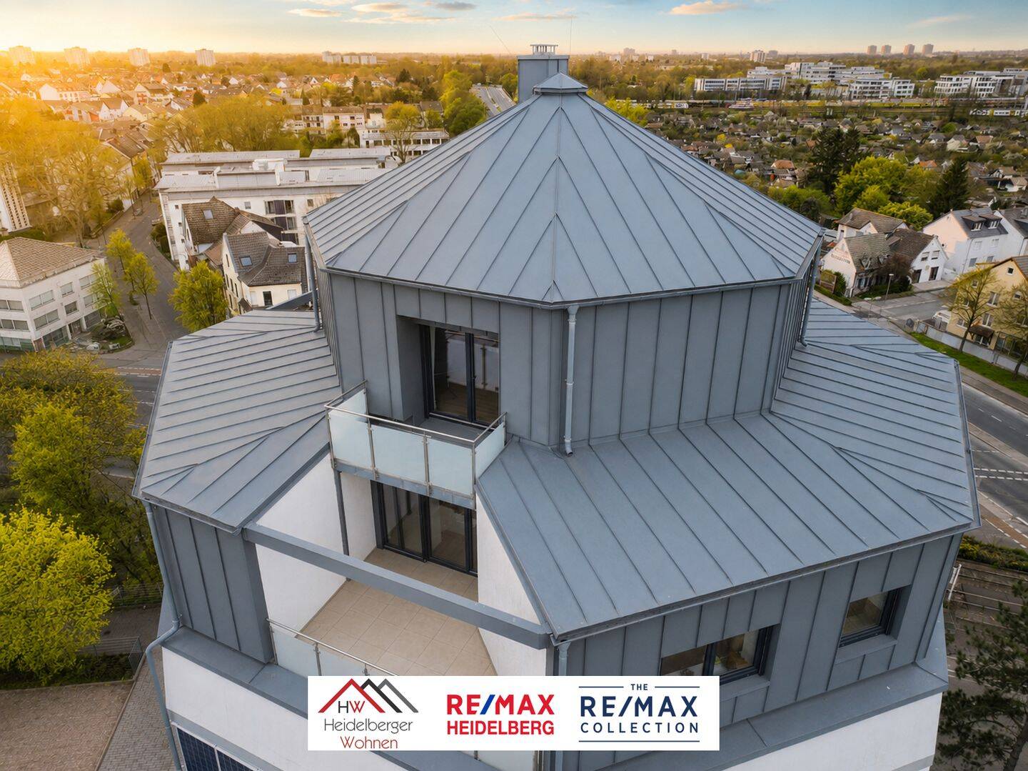 Penthouse Wohnung mit 200qm Wohnfläche, 118qm Kelleretage und einem Fahrstuhl bis ins Wohnzimmer.