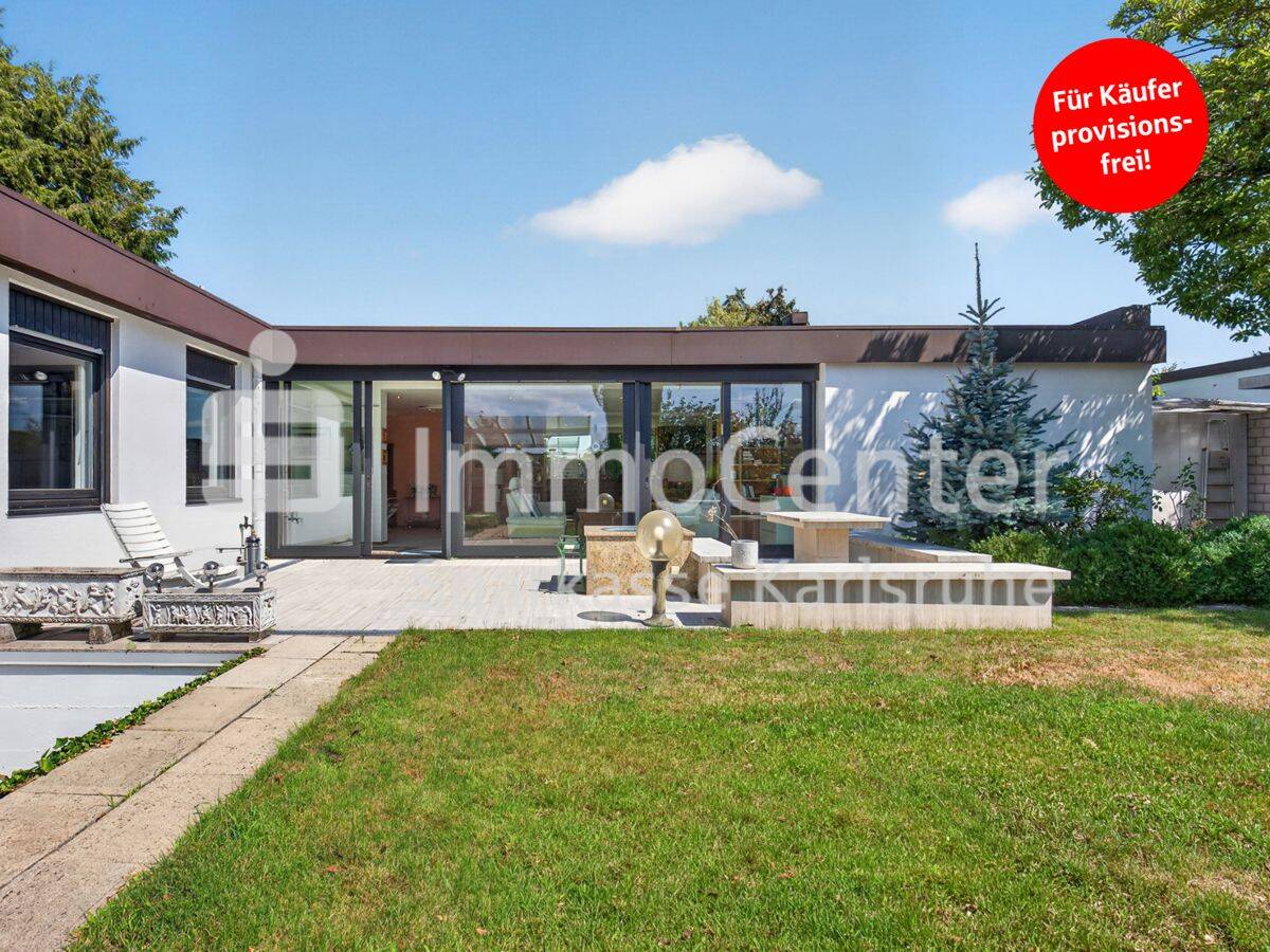 Wohnen auf einer Ebene – mit viel Privatsphäre und einem Garten zum Verlieben, 76133 Karlsruhe