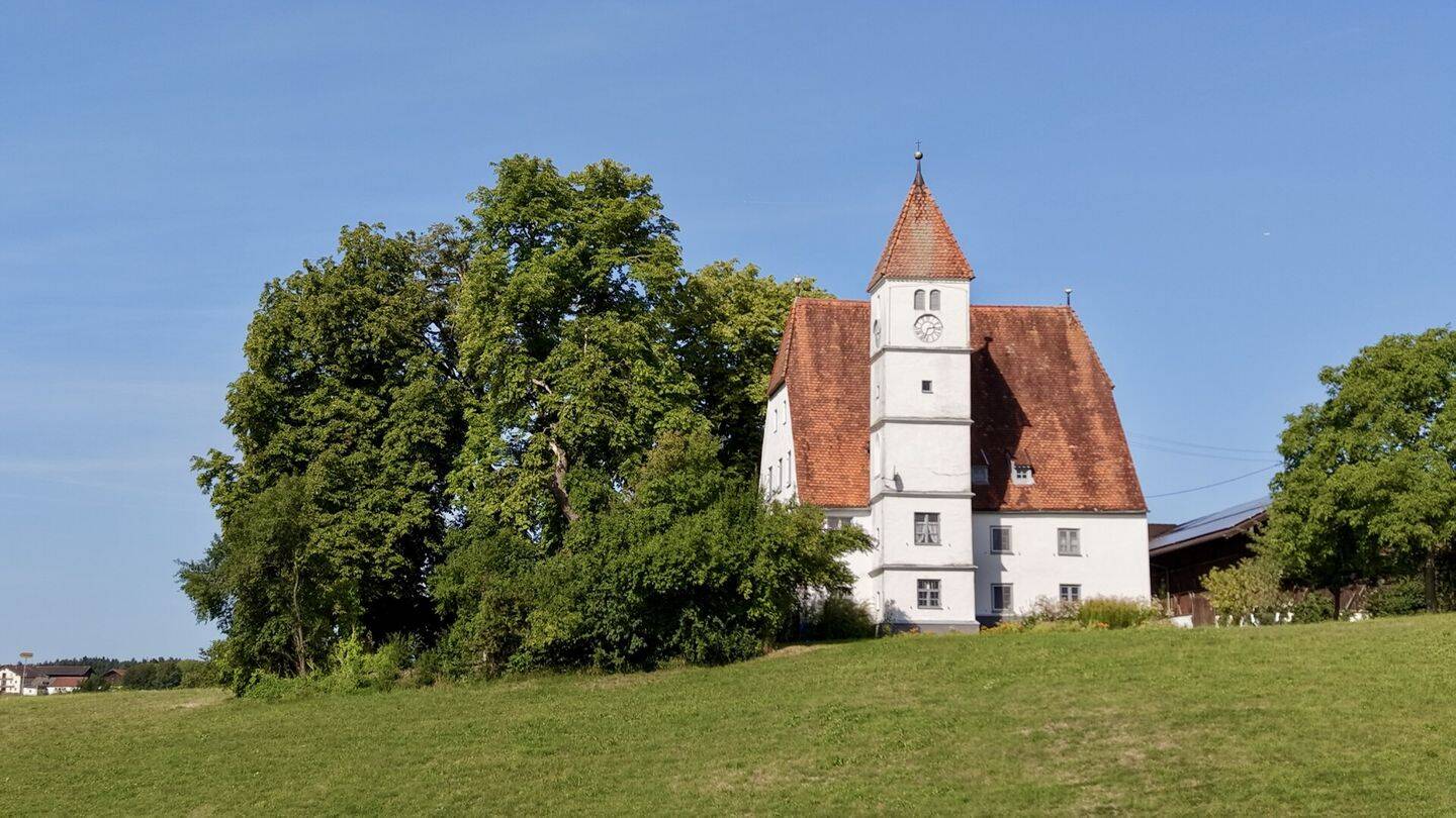 Veräußerung im Angebotserfahren: Denkmal-Juwel auf  traumhaftem Grundstück mit Alpenpanorama, 83104 Tuntenhausen