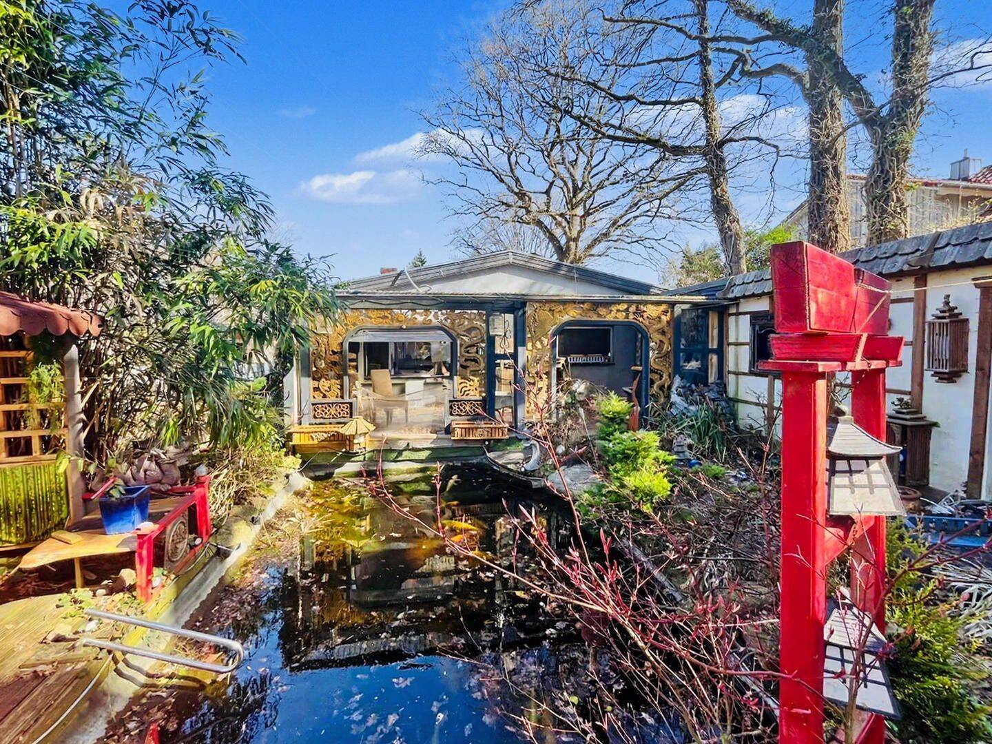 Erbbaurecht: 2,5-Zimmer-Bungalow mit Nebengebäude in Lübeck, 23569 Lübeck (Kücknitz Travemünde)