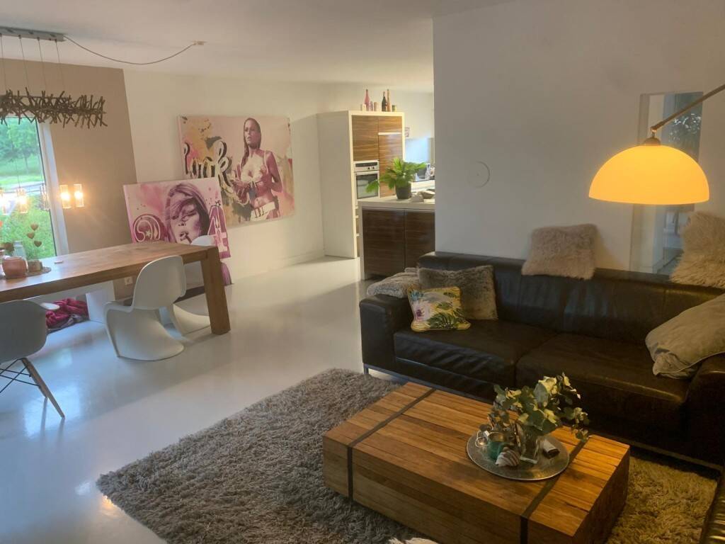 Ausbaufähiges 2 Familienhaus in Backnang, 71522 Backnang