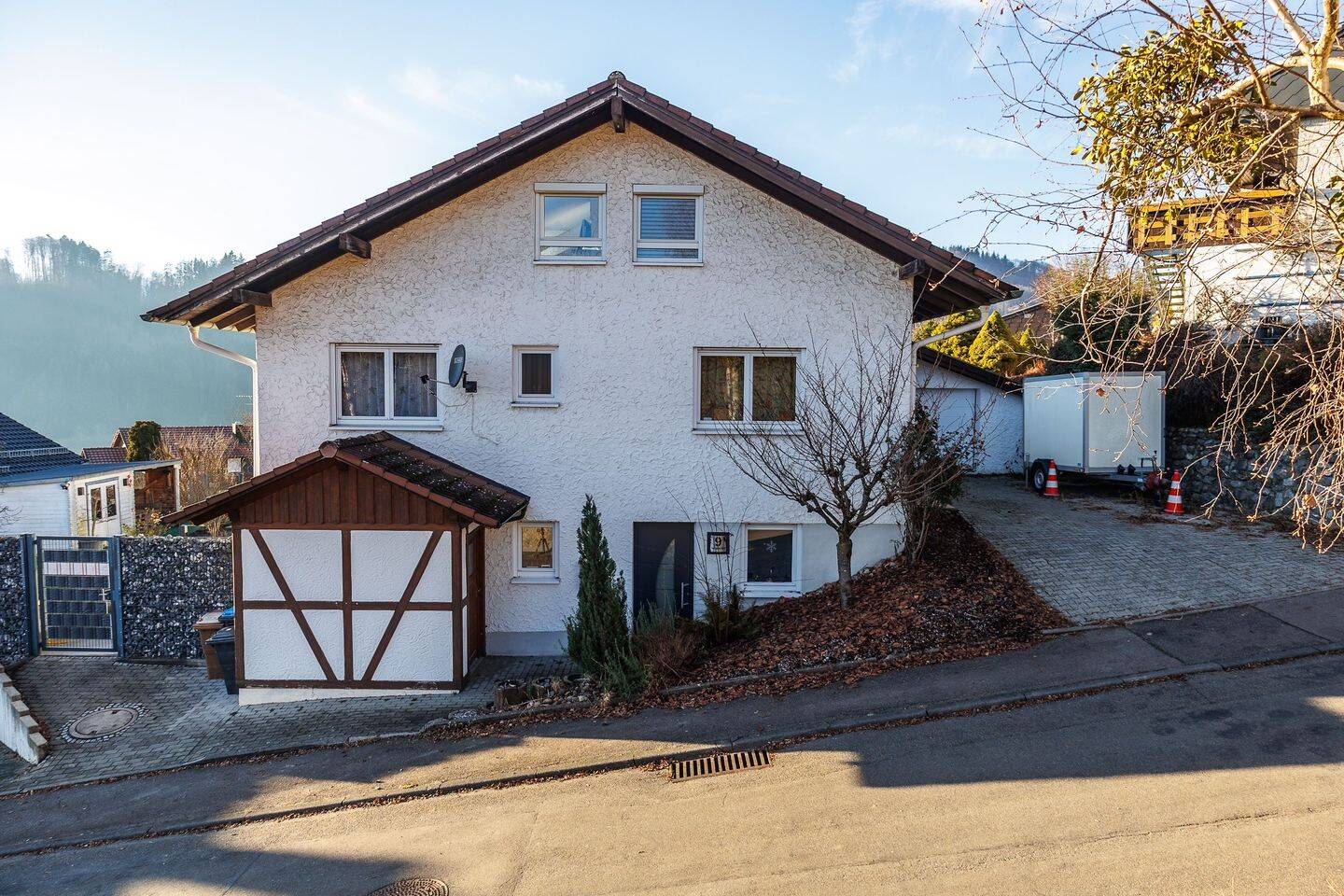 Modernisiertes Einfamilienhaus
mit Einliegerwohnung in ruhiger, naturnaher Lage, 88693 Deggenhausertal