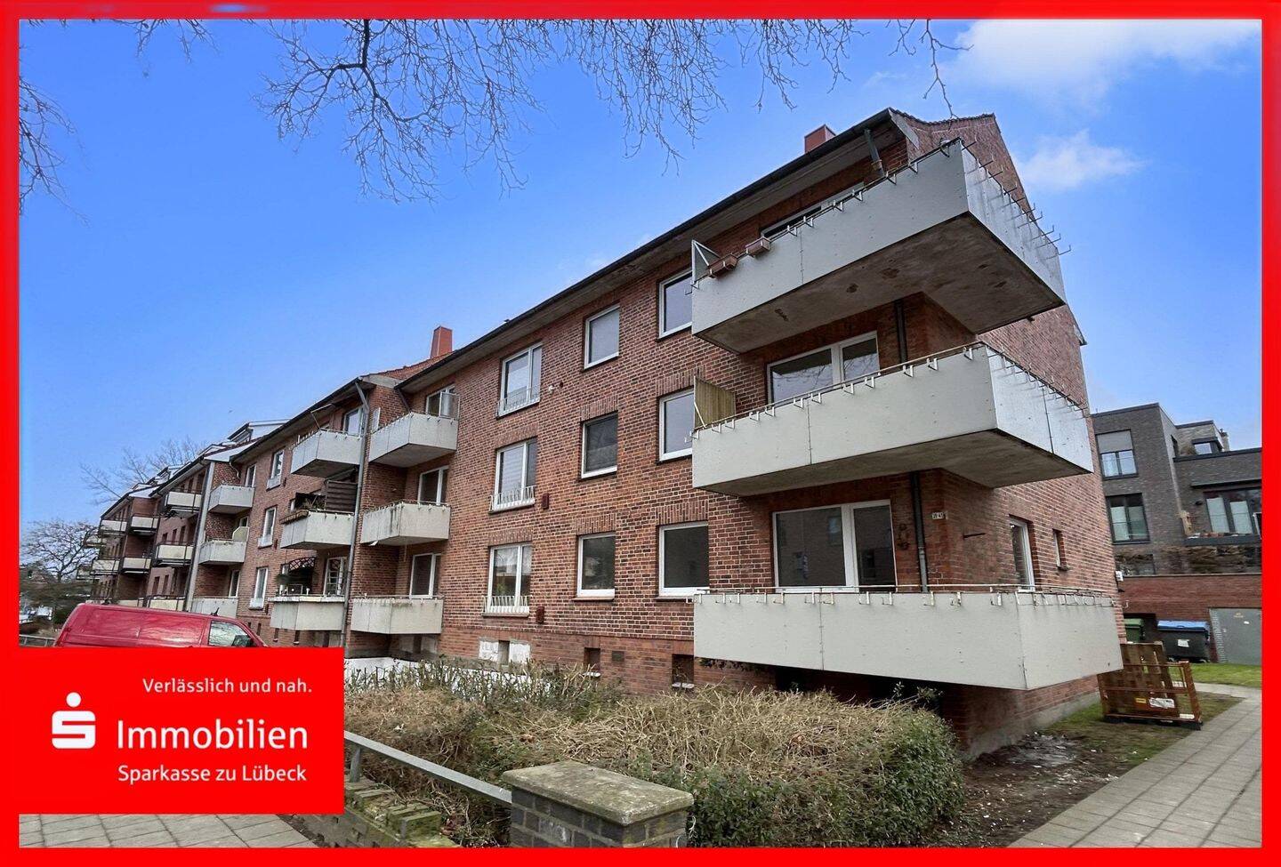Freie Dachgeschosswohnung in St. Jürgen, Erstbezug nach Komplettsanierung, 23562 Lübeck (Sankt Jürgen)
