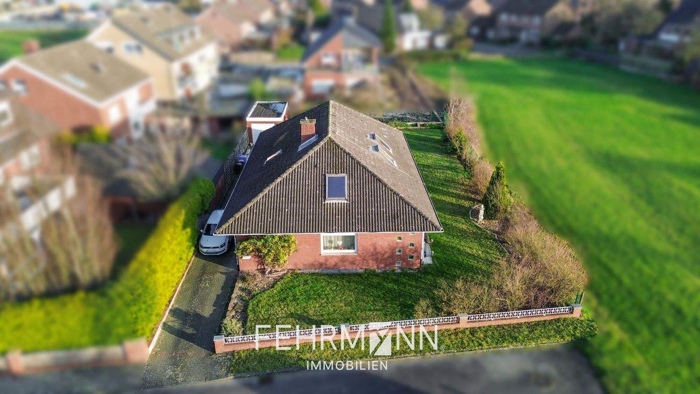 Charmanter Bungalow mit Garage und großem Grundstück in Ochtrup, 48607 Ochtrup