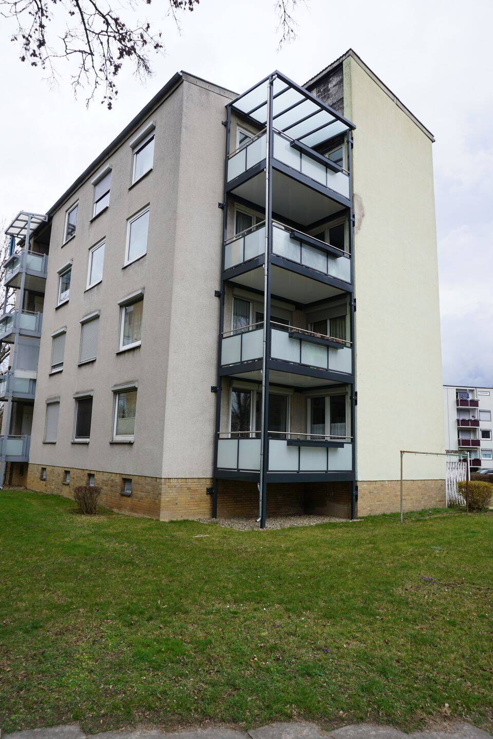 3-Zimmer Wohnung mit großzügigem Balkon in Salzgitter, 38226 Salzgitter (Lebenstedt)