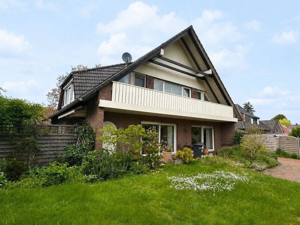 Großzügiges Einfamilienhaus mit Loggia, Fußbodenheizung und viel Potenzial in Aurich/Egels, 26605 Aurich