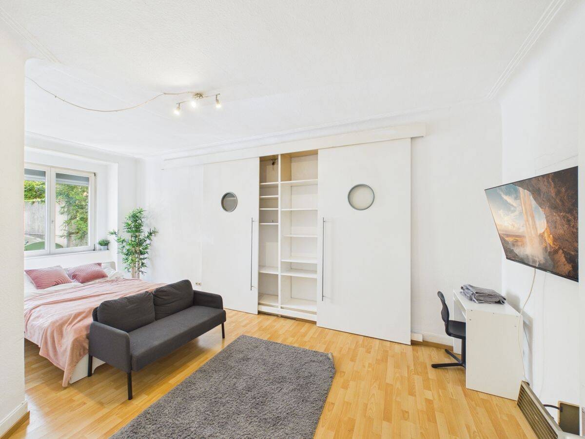 Top-Rendite bei Vermietung als WG. 4,5 Zimmer Altbau-Wohnung im Stuttgarter Westen!