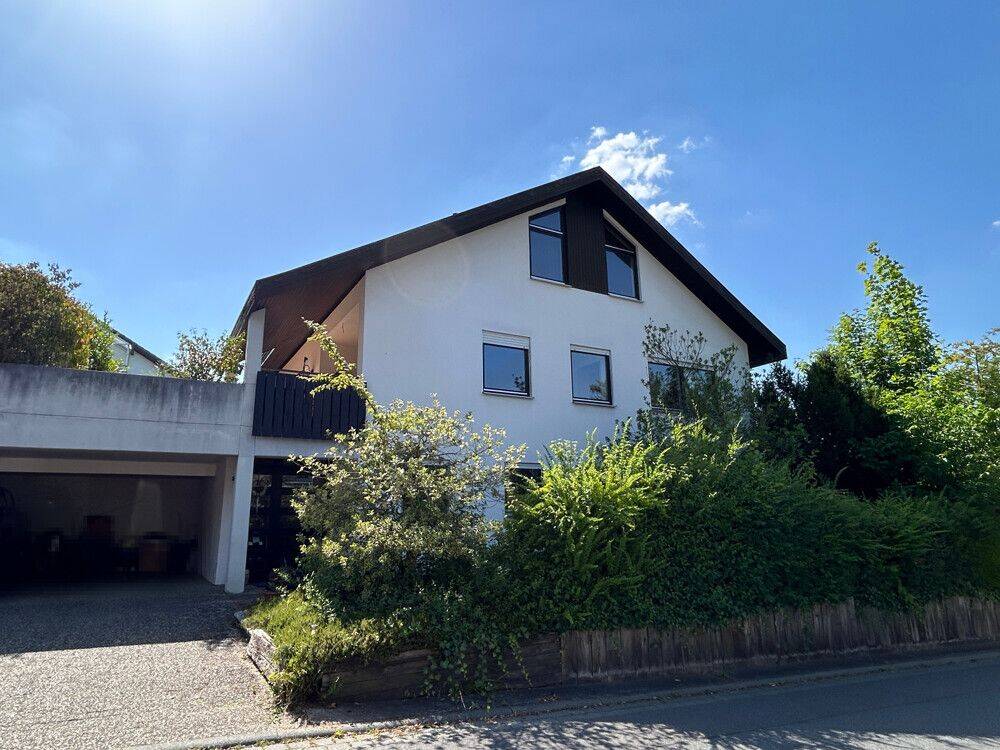 In der schönsten Wohnlagen Miltenbergs wohnen … Großzügiges EFH mit ELW, 63897 Miltenberg