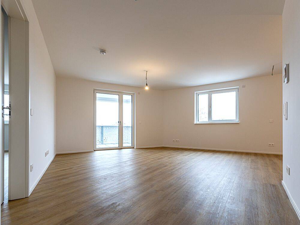 Große Familienwohnung mit Balkon &  Smart-Home | Bad mit Dusche | Abstellraum | Aufzug | Tiefgarage, 6122 Halle (Saale) (Nietleben Nördliche Neustadt Saaleaue)