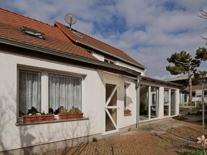 (EF0611_M) Erfurt: Mittelhausen, große möblierte Haushälfte über 2 Etagen mit Wintergarten, ruhiger Innenhof, 99095 Erfurt (Mittelhausen Schwerborn Stotternheim)
