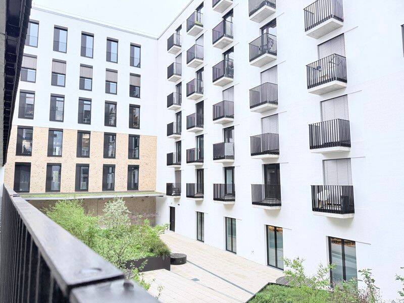Stylish. Modern. Vollmöbliert. – Attraktives 1-Zi.-Apartment, 70191 Stuttgart (Bad Cannstatt Nord)
