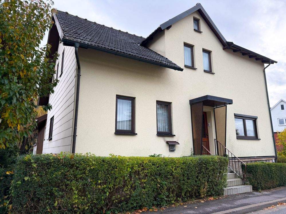 Eigentumswohnung mit separaten Grundstück und Ausbaupotenzial, 96465 Neustadt b. Coburg