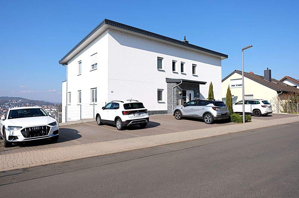 Neuwertige Wohnung mit 2 ZKB und Terrasse in beliebter Lage von Bad Hersfeld !, 36251 Bad Hersfeld