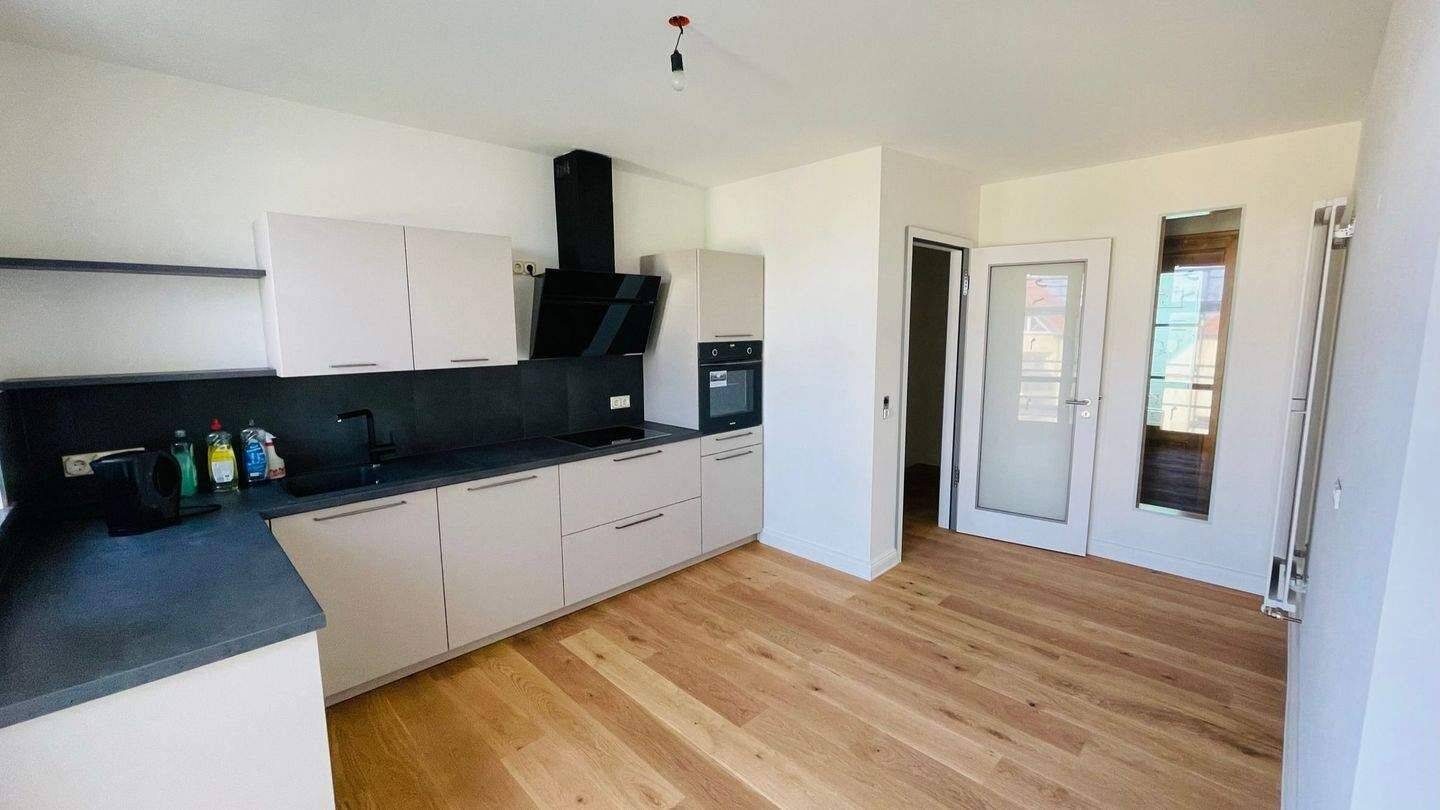Moderne 4-Raum-Wohnung mit Balkon und Einbauküche im Zentrum, 7937 Langenwolschendorf