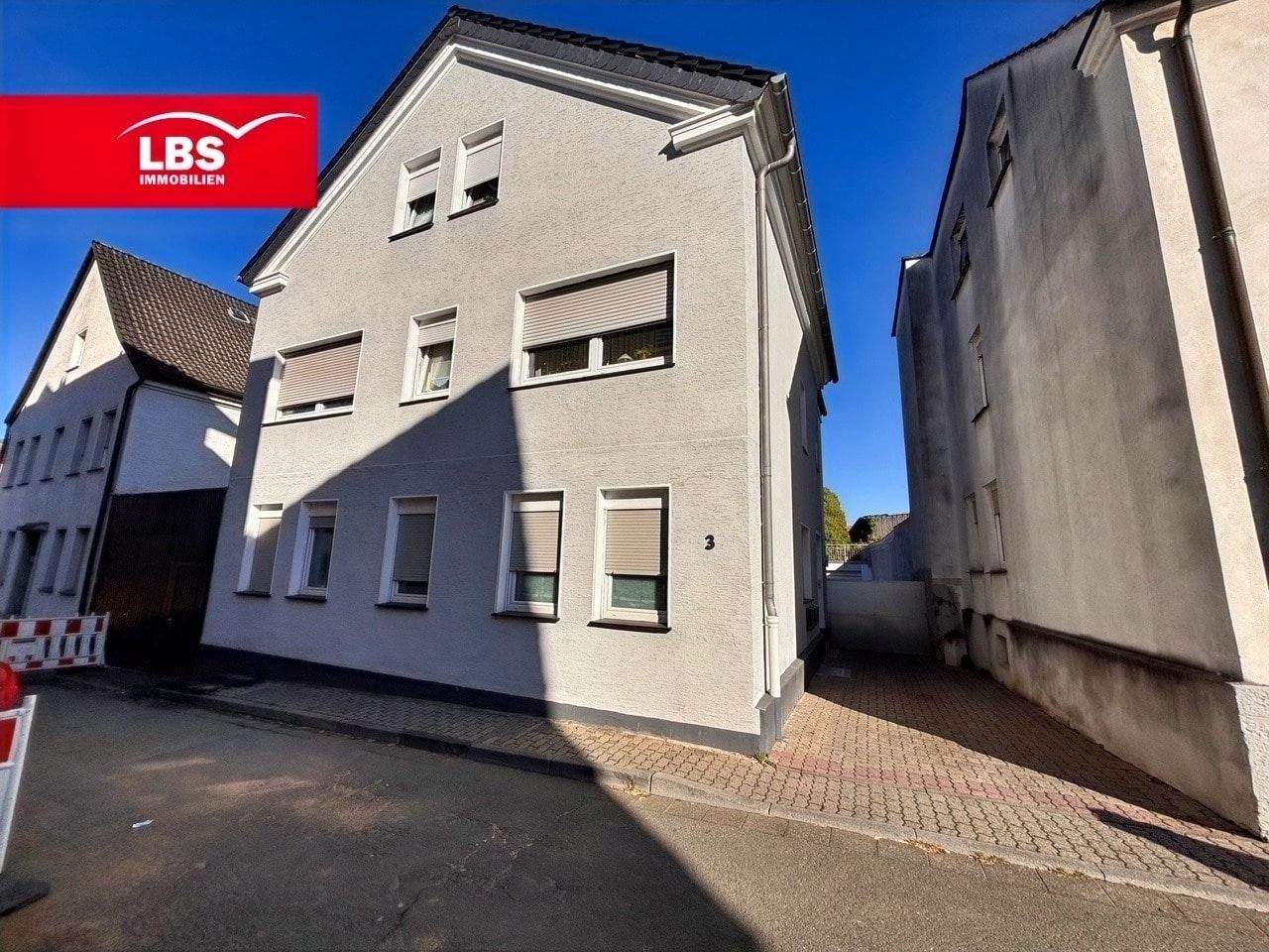 Großzügige Wohnung (Erdgeschoss) im Zentrum von Neheim zu verkaufen, 59755 Arnsberg