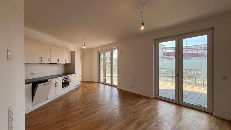 Sonnige Terrassenwohnung., 10315 Berlin (Lichtenberg Hohenschönhausen Friedrichsfelde Kleingartenanlage Bielefeld Kleingartenanlage Mühlenberg)