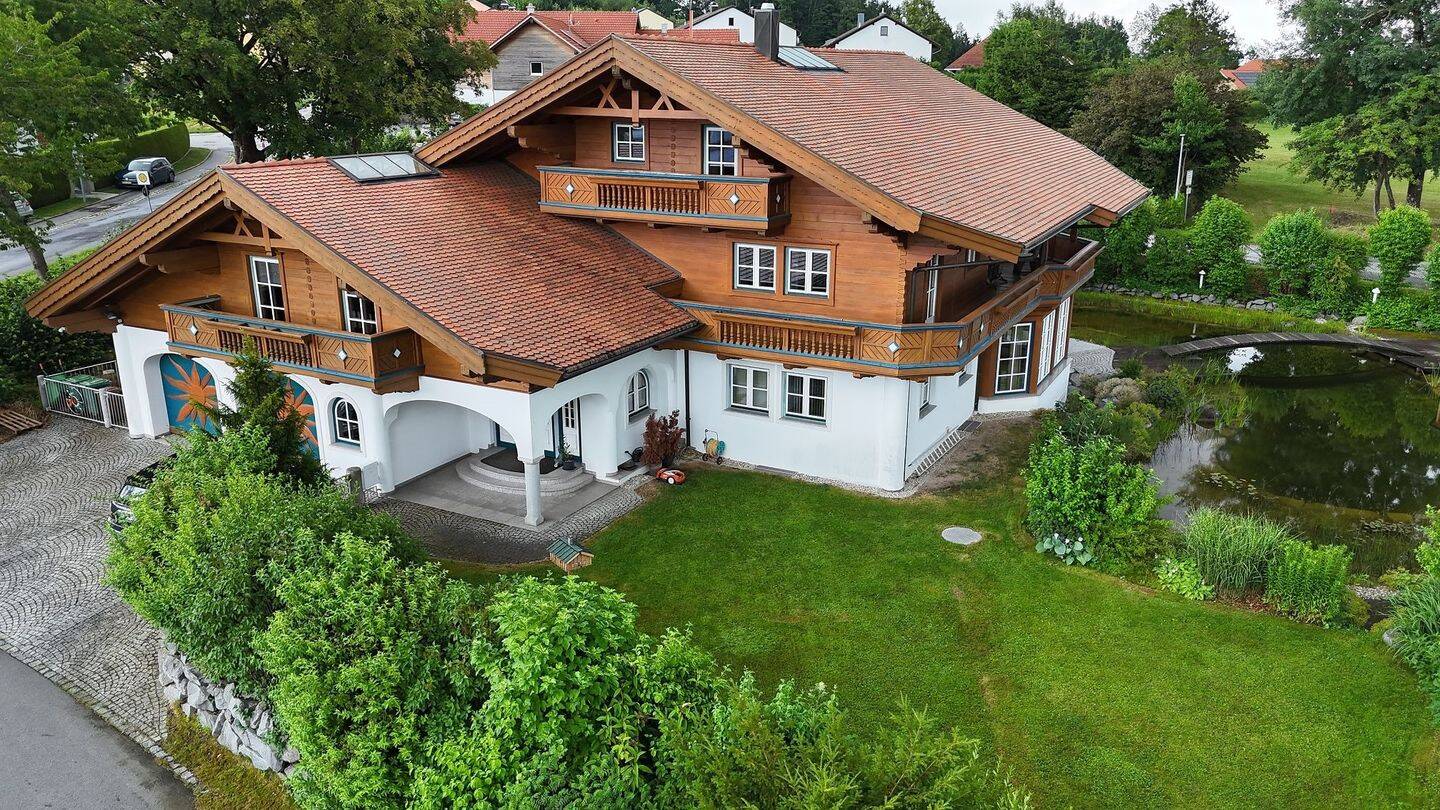 Traumdomizil im Bayerischen Wald! Repräsentatives Landhaus mit einzigartiger Architektur, 94518 Frauenau