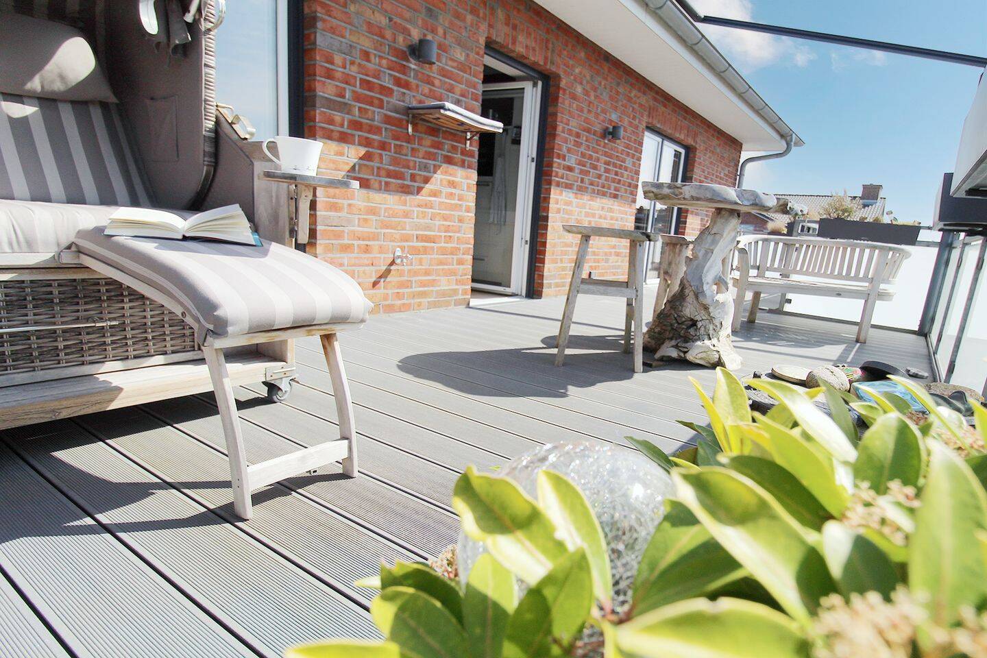 Büsum: Exklusives Penthouse mit großer Dachterrasse, Meerblick und Garage, 25761 Büsum